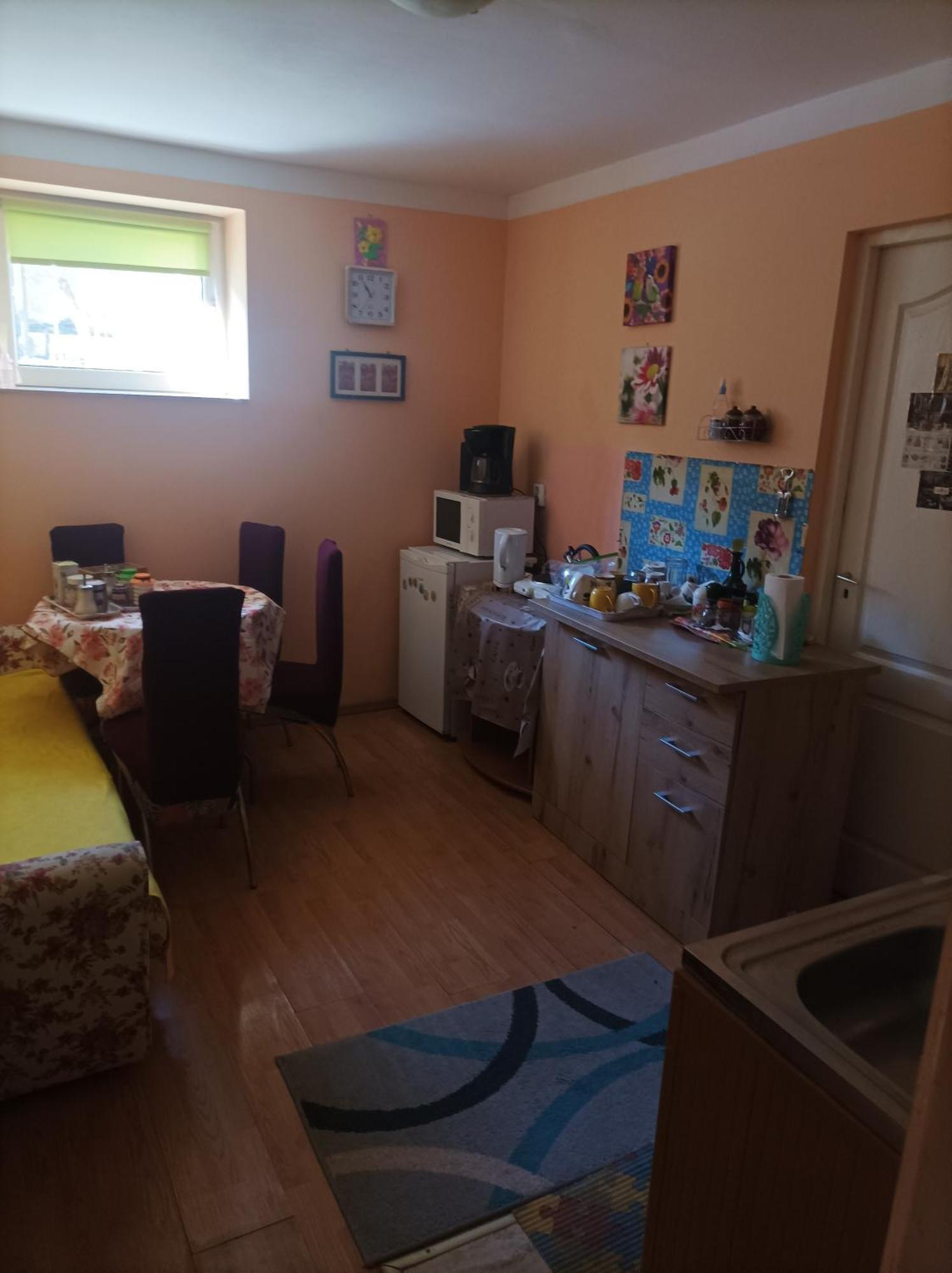 Apartament Cu Doua Camere Si Gradina Cluj-Napoca Luaran gambar