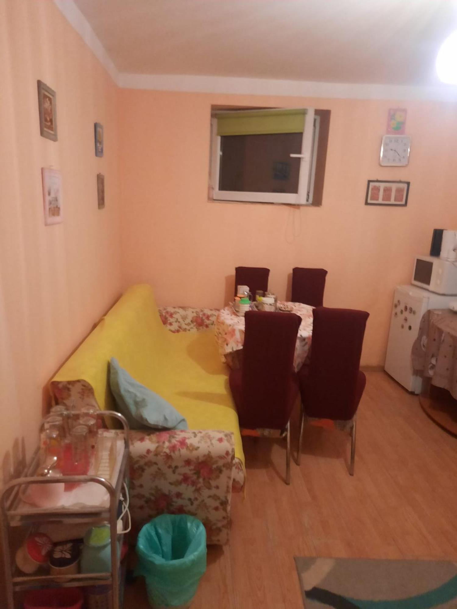 Apartament Cu Doua Camere Si Gradina Cluj-Napoca Luaran gambar