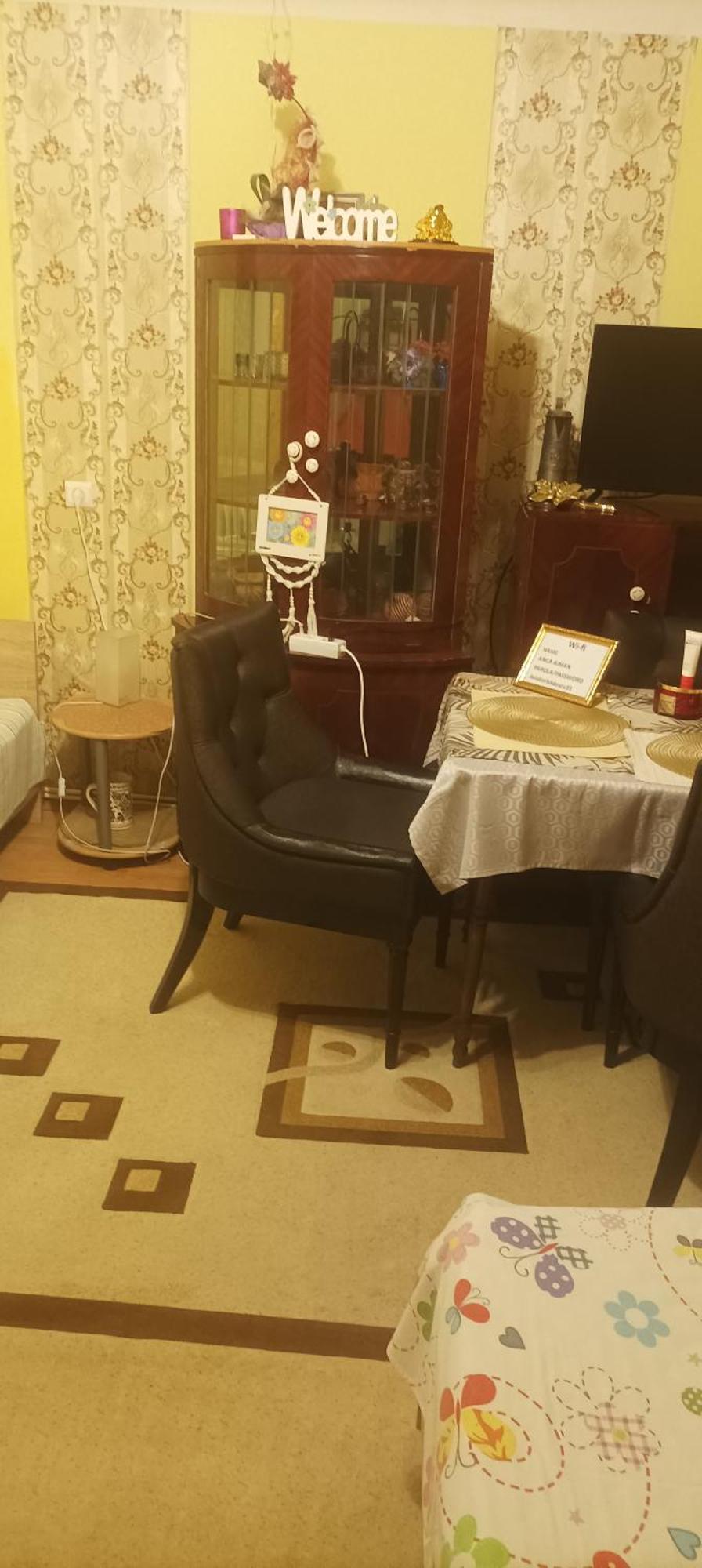 Apartament Cu Doua Camere Si Gradina Cluj-Napoca Luaran gambar
