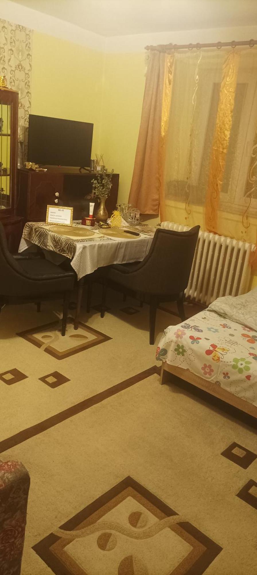 Apartament Cu Doua Camere Si Gradina Cluj-Napoca Luaran gambar